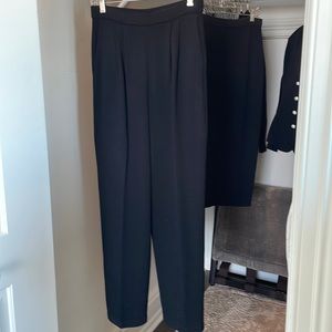 ST. JOHN basics black pleated pants with pockets